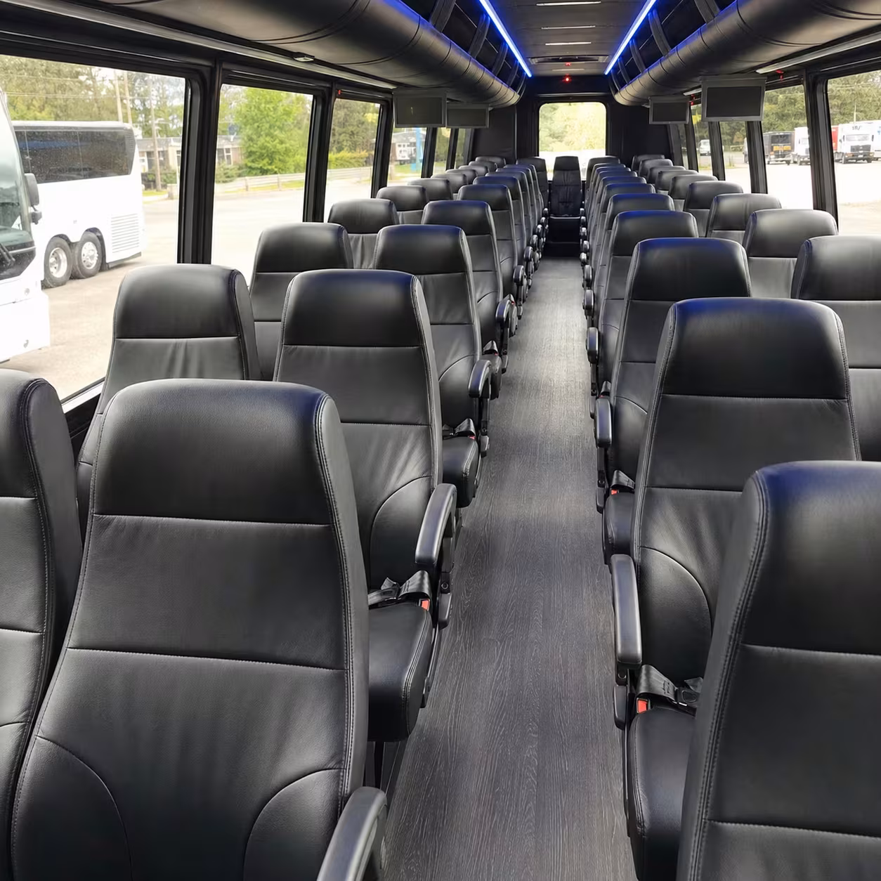 dayton 35 passenger minibus rental