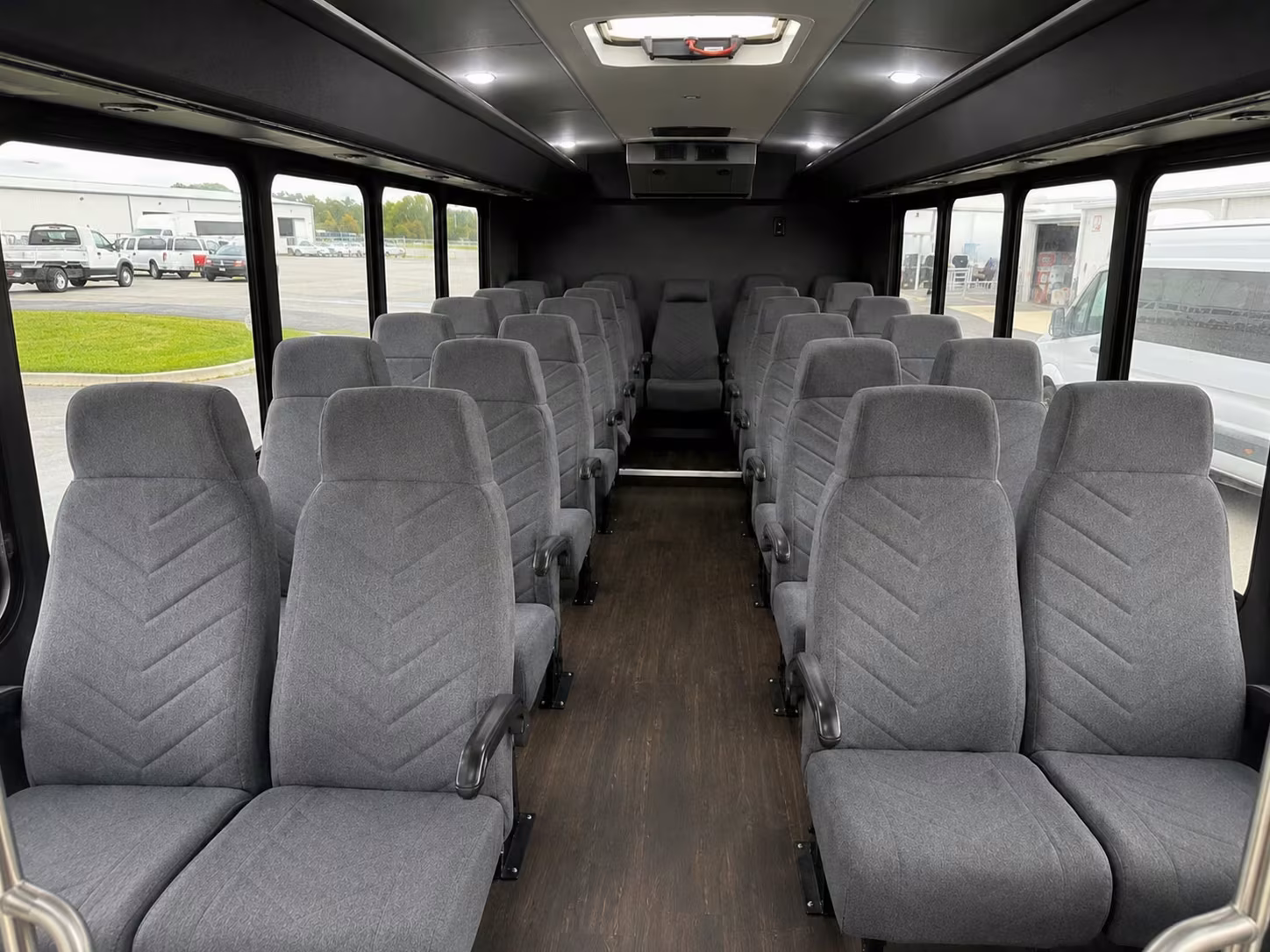dayton minibus rentals and charter buses for any concert group