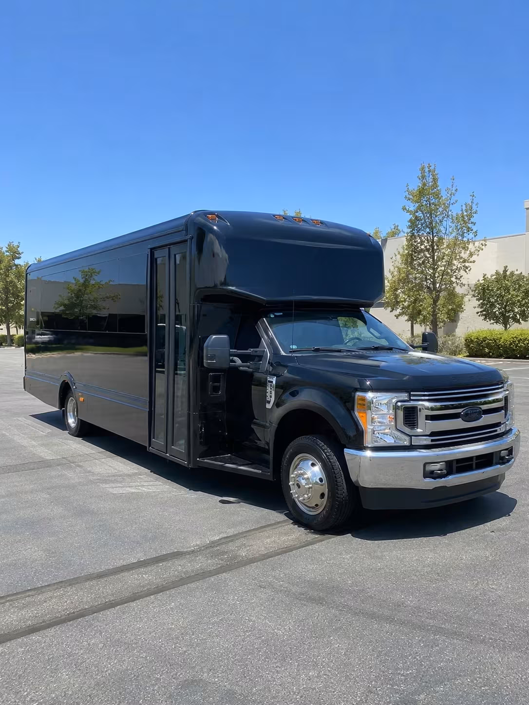 rent a party bus for prom night in dayton