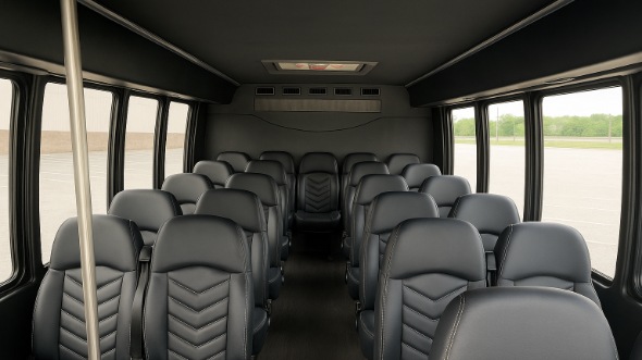 dayton 28 passenger minibus rental