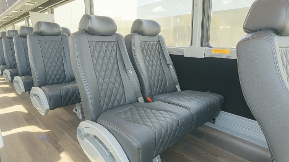 dayton 35 passenger minibus rental