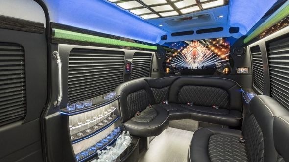 dayton sprinter limo rental rental